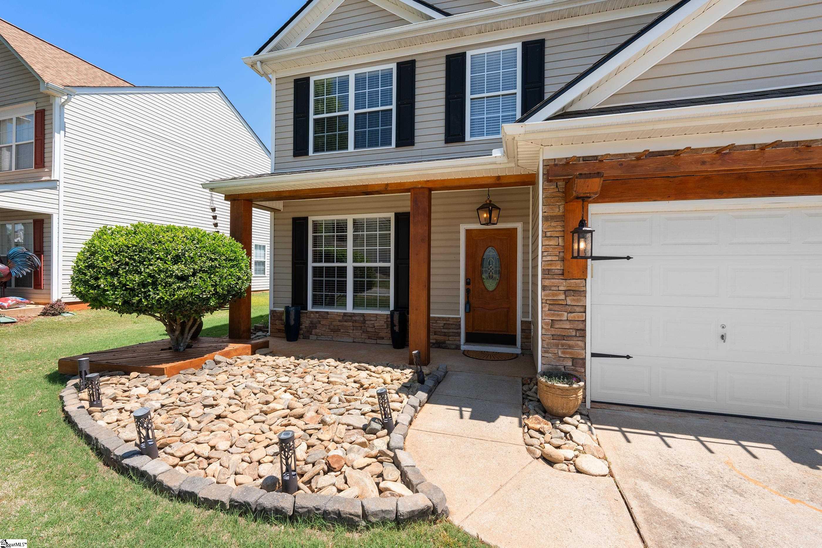 207 Catalan Street Greenville, SC 29607 - Photo 4 of 36