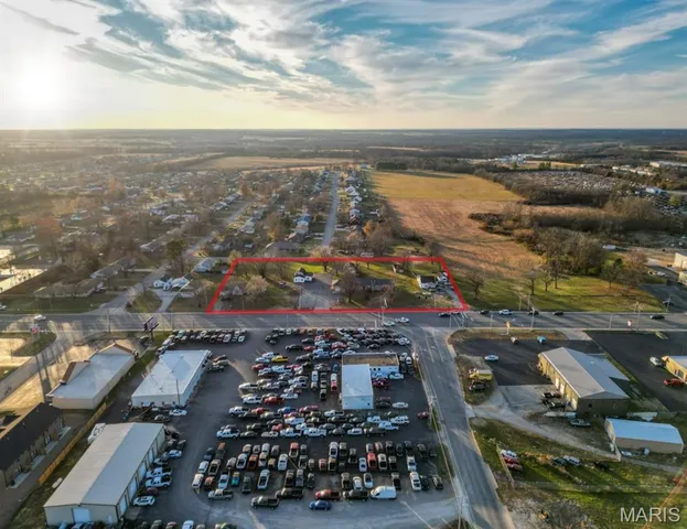 $399,900 | 1171 Elm Street, Lebanon, MO 65536