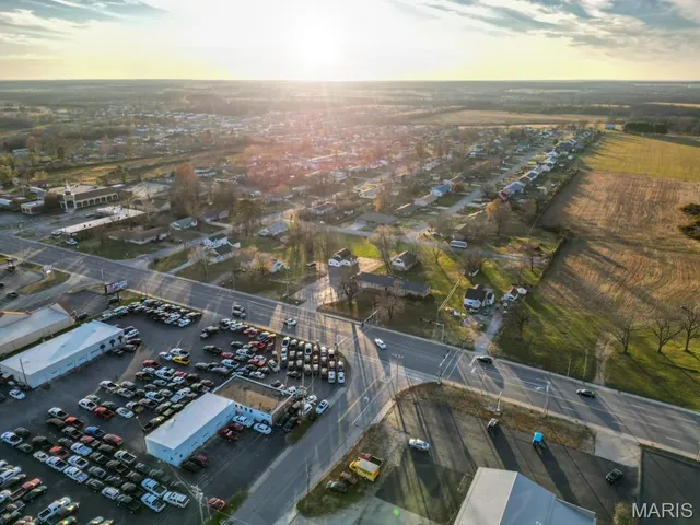 $399,900 | 1171 Elm Street, Lebanon, MO 65536