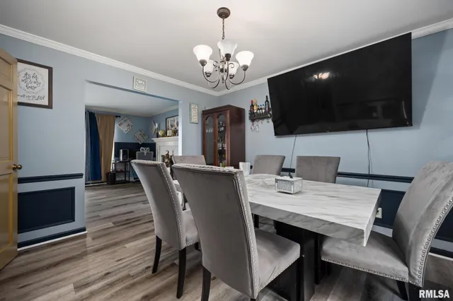 $229,900 | 2635 North Kingston Drive, Peoria, IL 61604