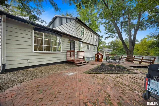 $229,900 | 2635 North Kingston Drive, Peoria, IL 61604