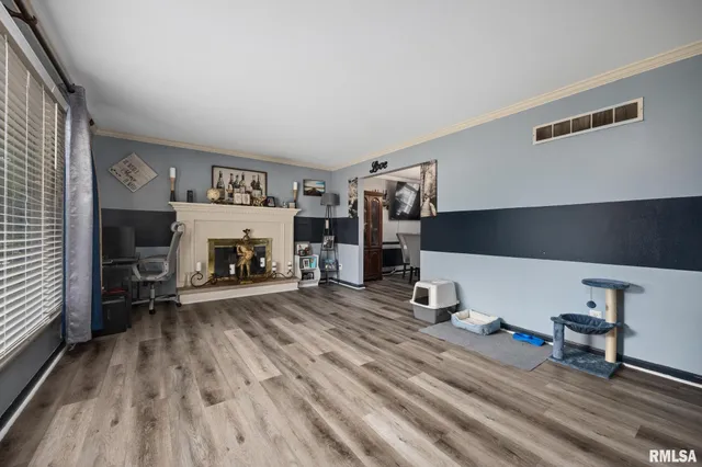 $229,900 | 2635 North Kingston Drive, Peoria, IL 61604