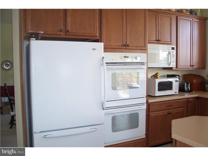 926 Nottingham Road Pottstown, PA 19465 - Photo 17 of 19 Kitchen