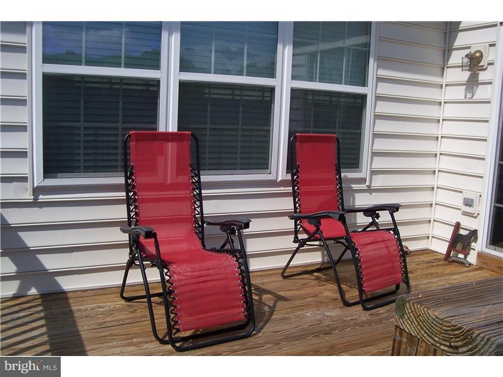 926 Nottingham Road Pottstown, PA 19465 - Photo 6 of 19 Deck