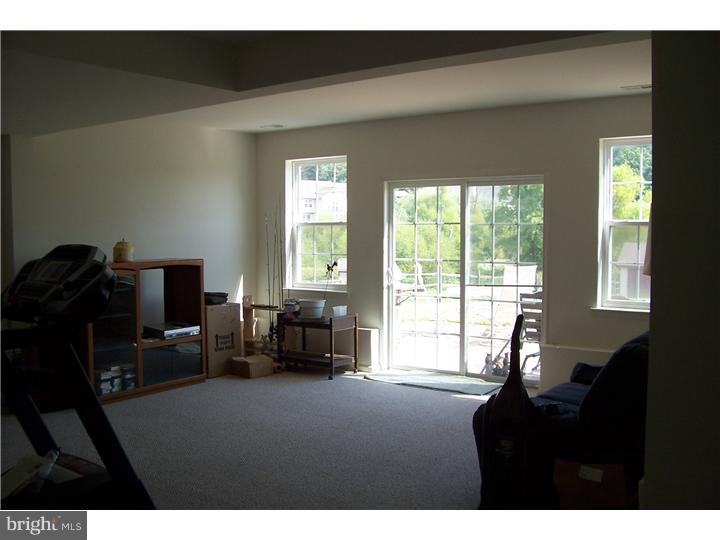 926 Nottingham Road Pottstown, PA 19465 - Photo 8 of 19 Game Room