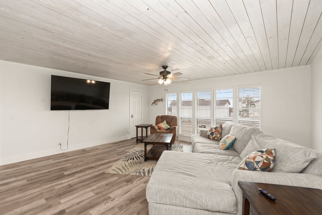 1503 Blue Water Drive Freeport, TX 77541 - Photo 18 of 49