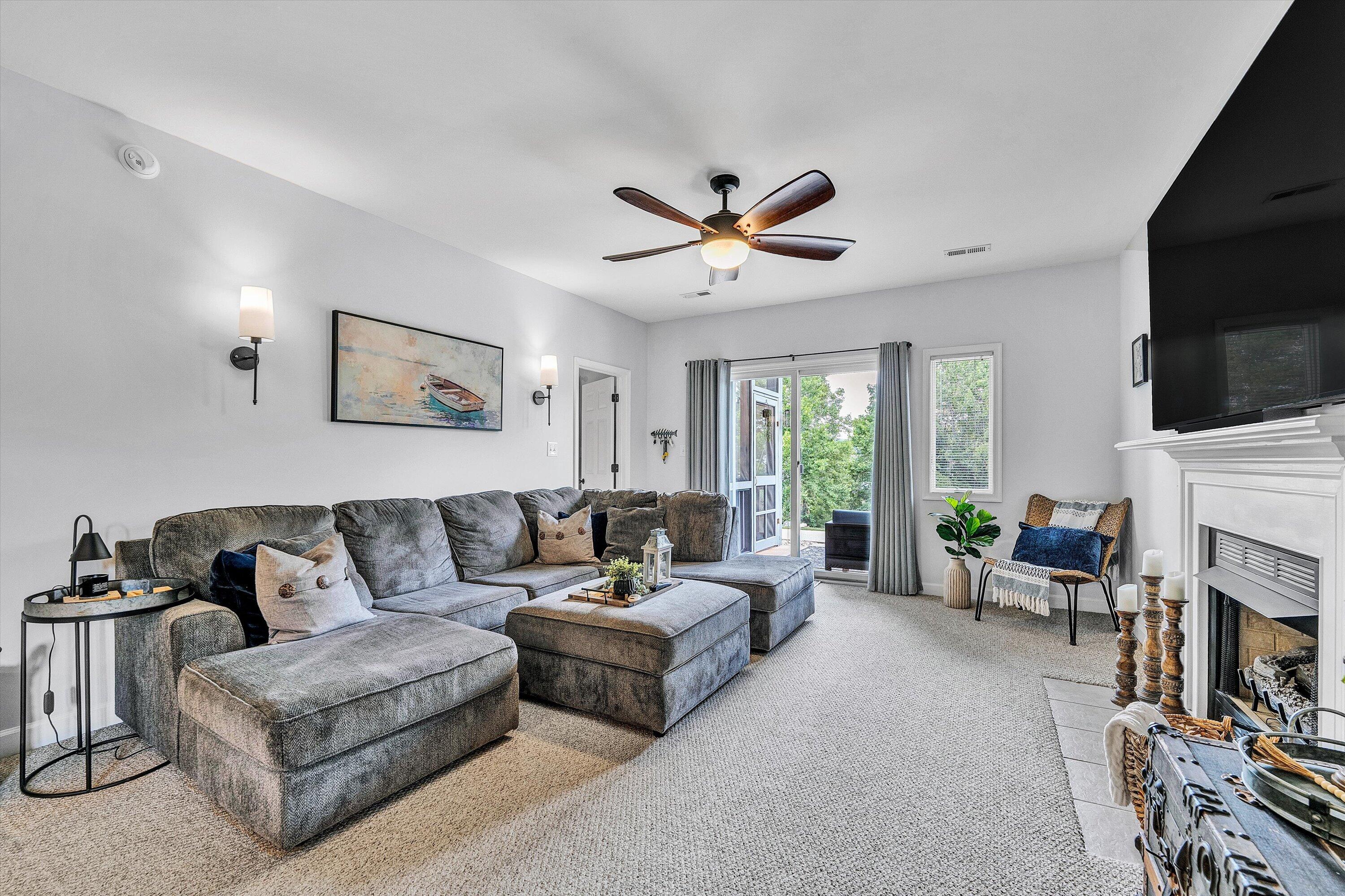 1209 Mariners Way, Unit 72 Huddleston, VA 24104 - Photo 10 of 57 07-SGM-13