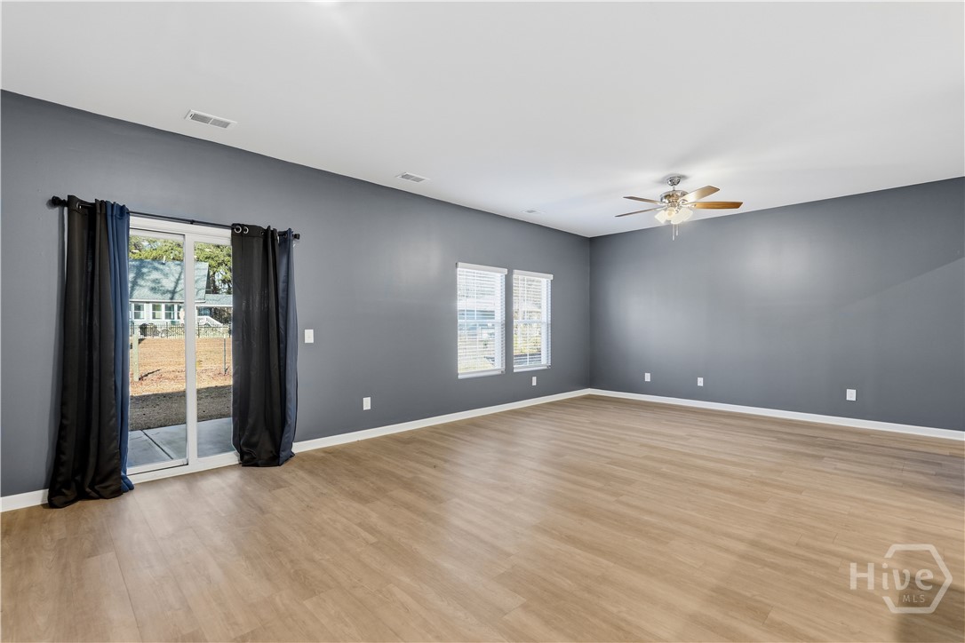 305 Lillian Street Rincon, GA 31326 - Photo 10 of 20 Living Area