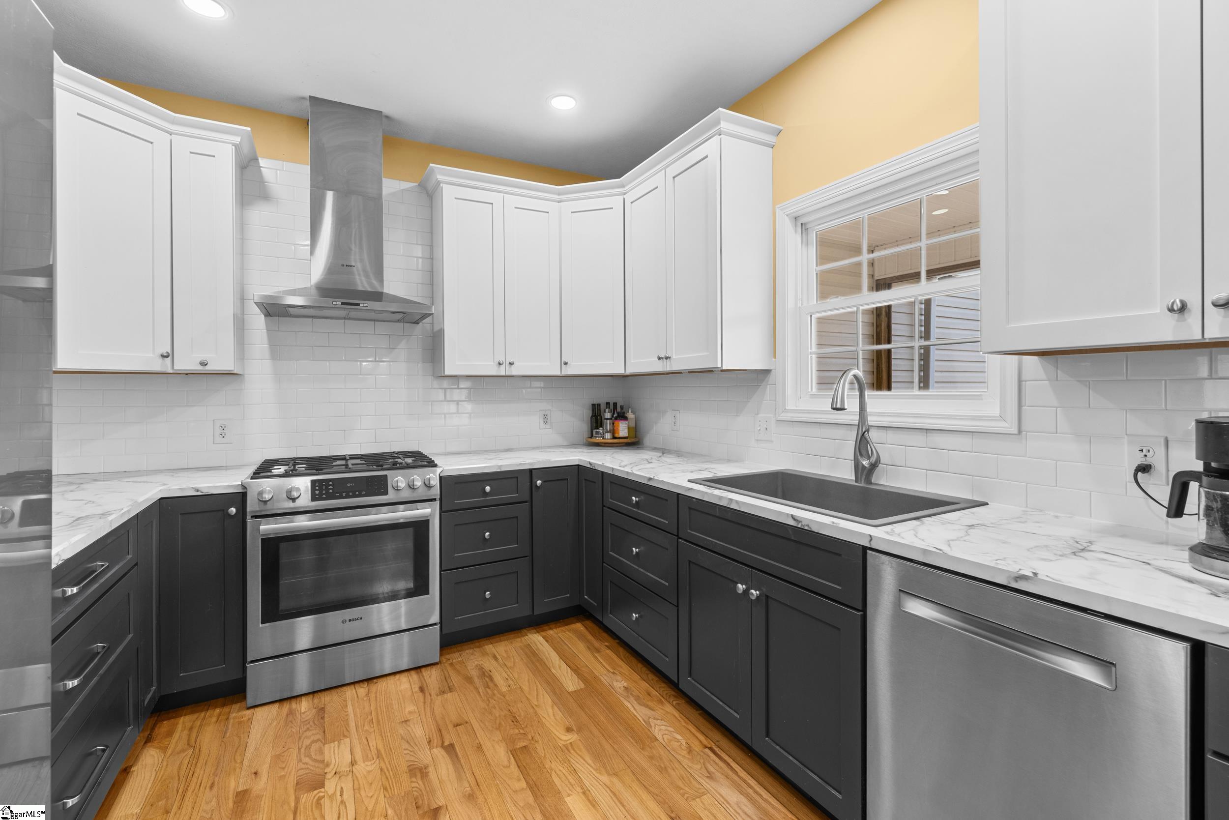 13009 Danube Circle Seneca, SC 29672 - Photo 15 of 47