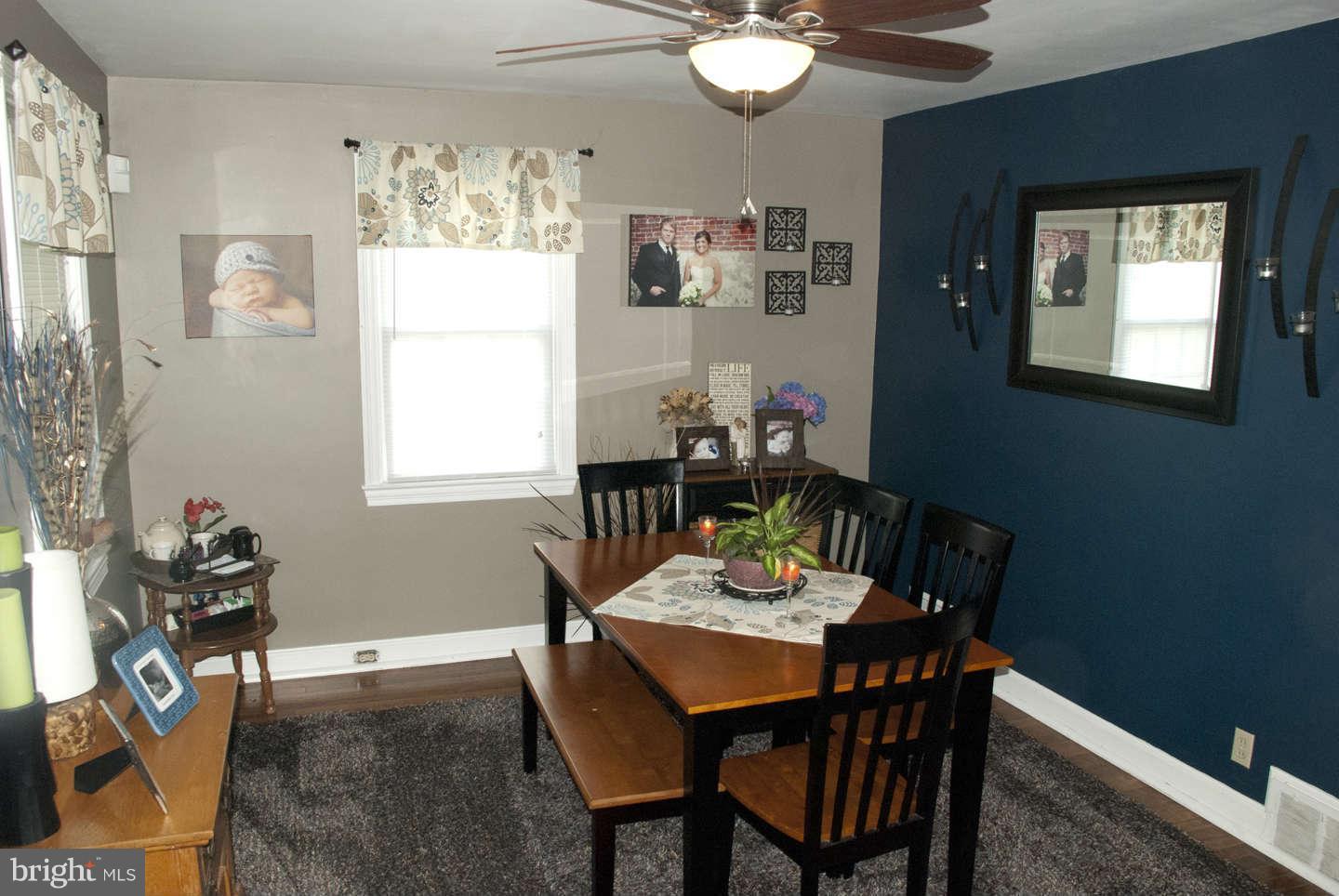 1048 Fairview Road Hagerstown, MD 21742 - Photo 9 of 19 Dining Room
