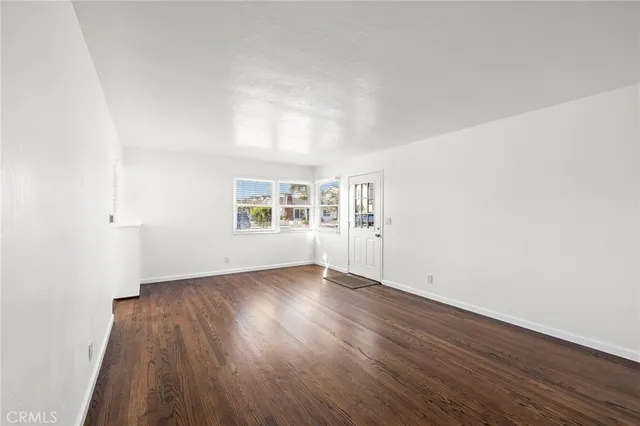 $4,200 | 364 East 18th Street, Costa Mesa, CA 92627