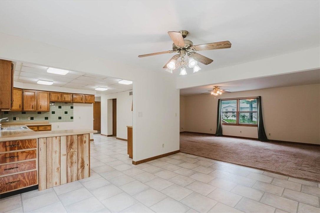 1313 West Rattan Avenue Decatur, IL 62526 - Photo 9 of 42 Gallery Image 9
