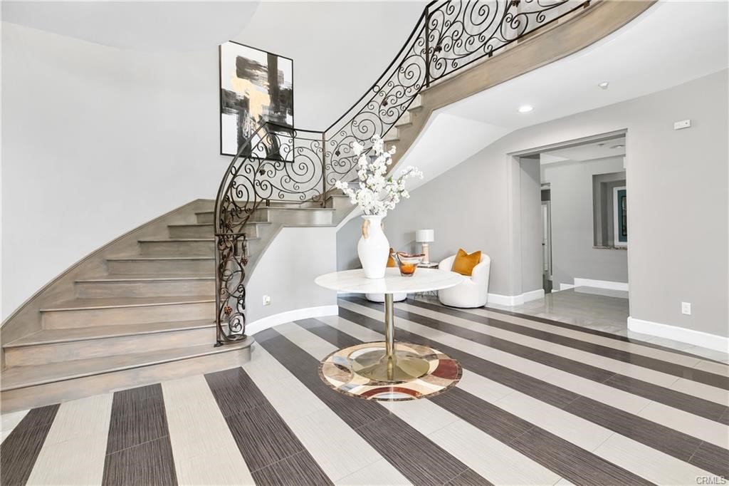 202 West Lemon Avenue Arcadia, CA 91007 - Photo 4 of 48