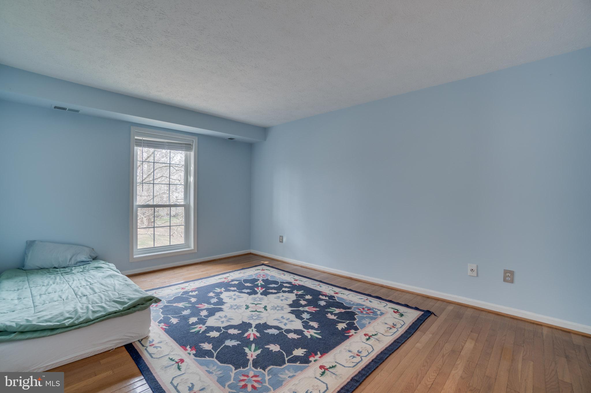 9985 Oakton Terrace Road Oakton, VA 22124 - Photo 15 of 29