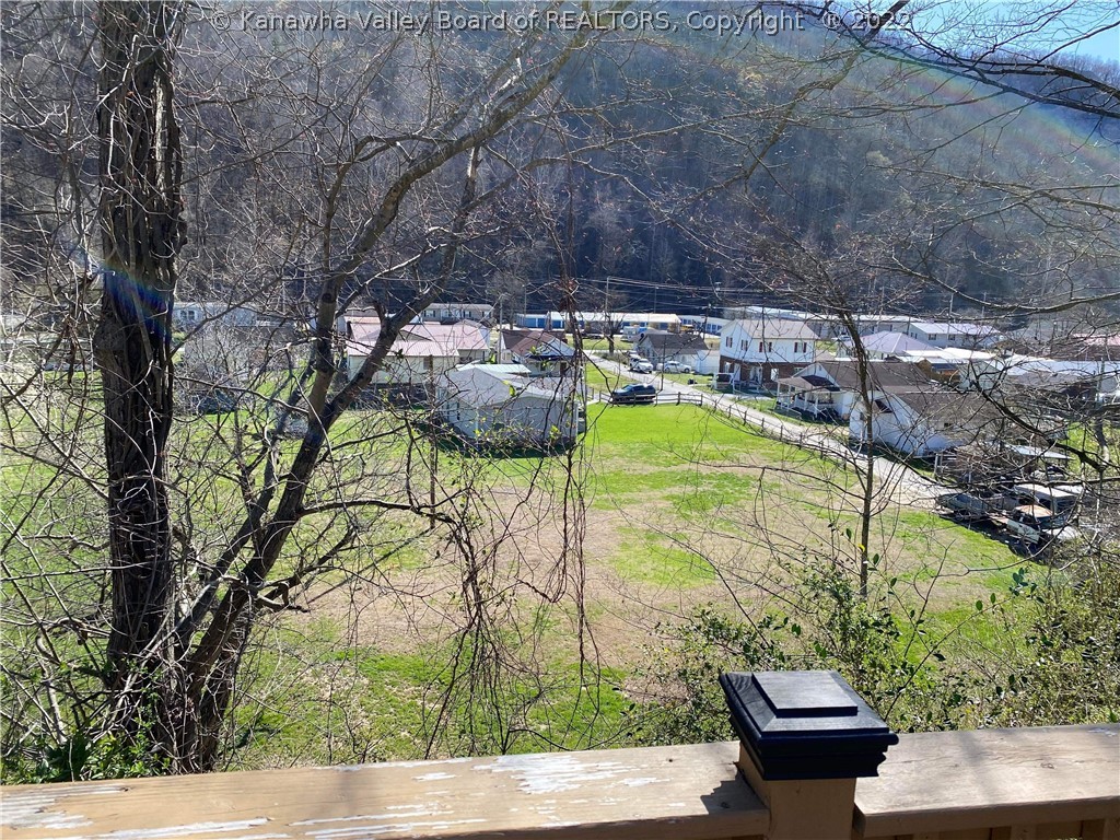 189 Pine Ridge Road Davin, WV 25617 - Photo 4 of 22 Gallery Image 4