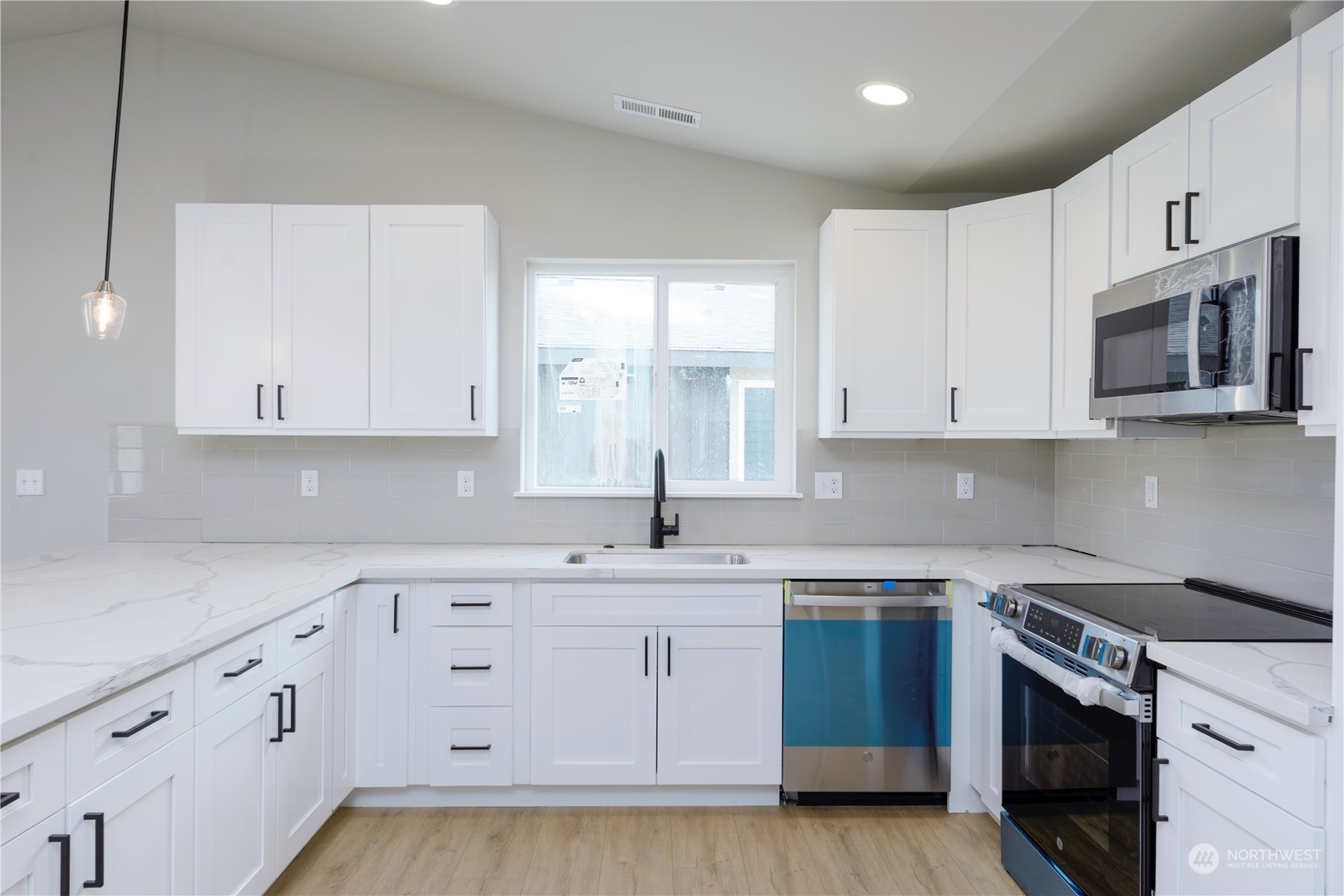 241 Parkside Place Ephrata, WA 98823 - Photo 8 of 27