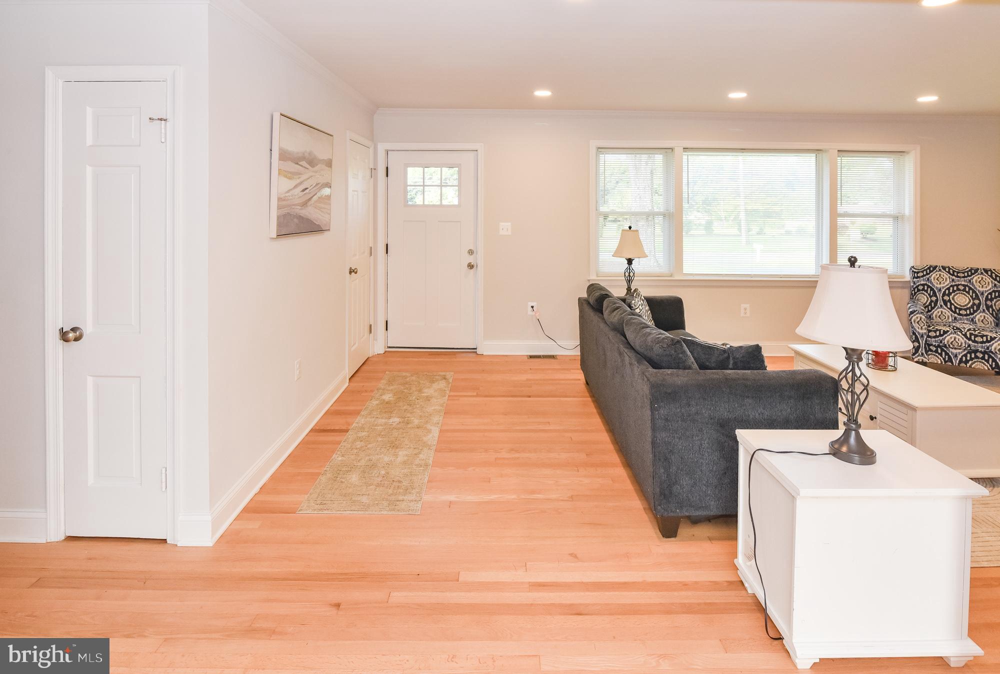 1804 Briggs Chaney Road Silver Spring, MD 20905 - Photo 5 of 54