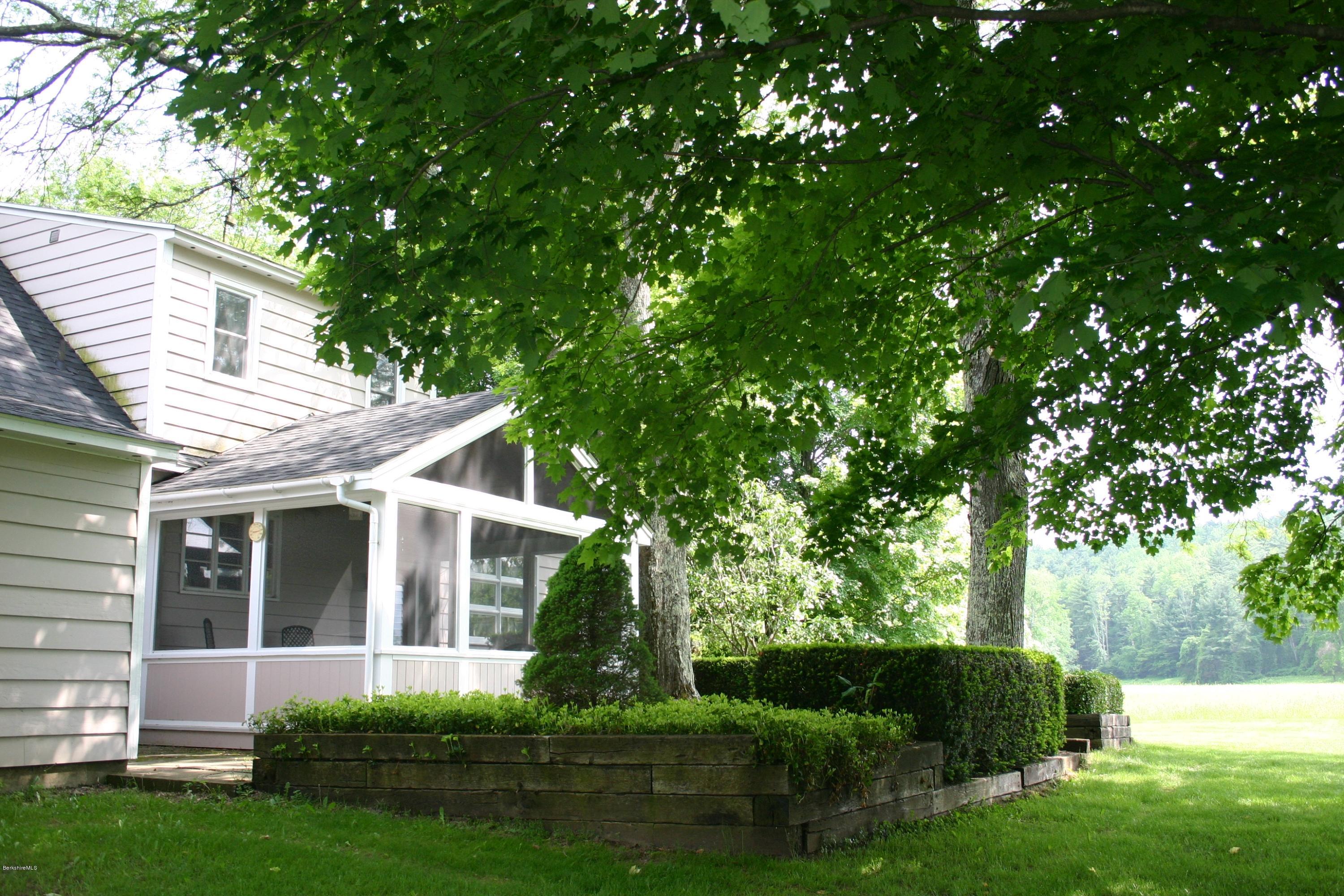 80 Weatogue Road Sheffield, MA 06068 - Photo 4 of 15 IMG_6981