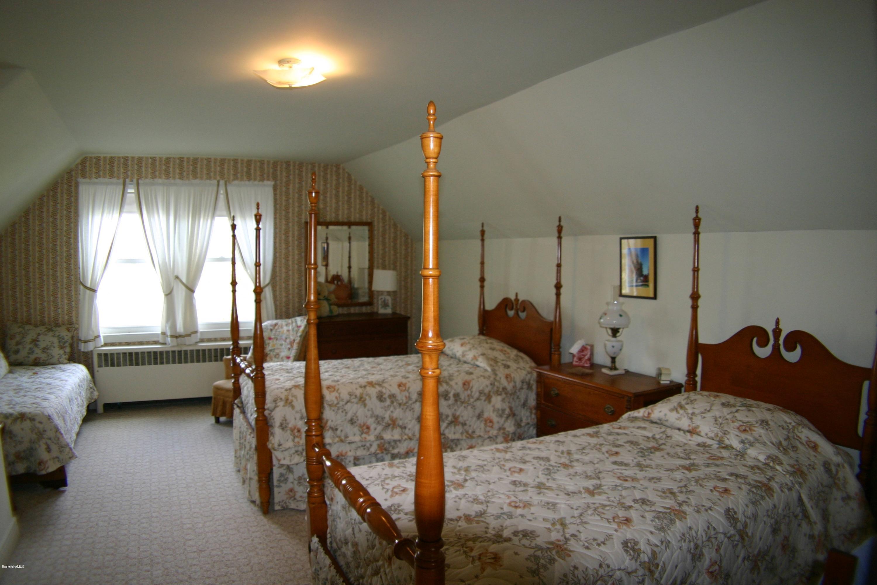 80 Weatogue Road Sheffield, MA 06068 - Photo 6 of 15 IMG_7418
