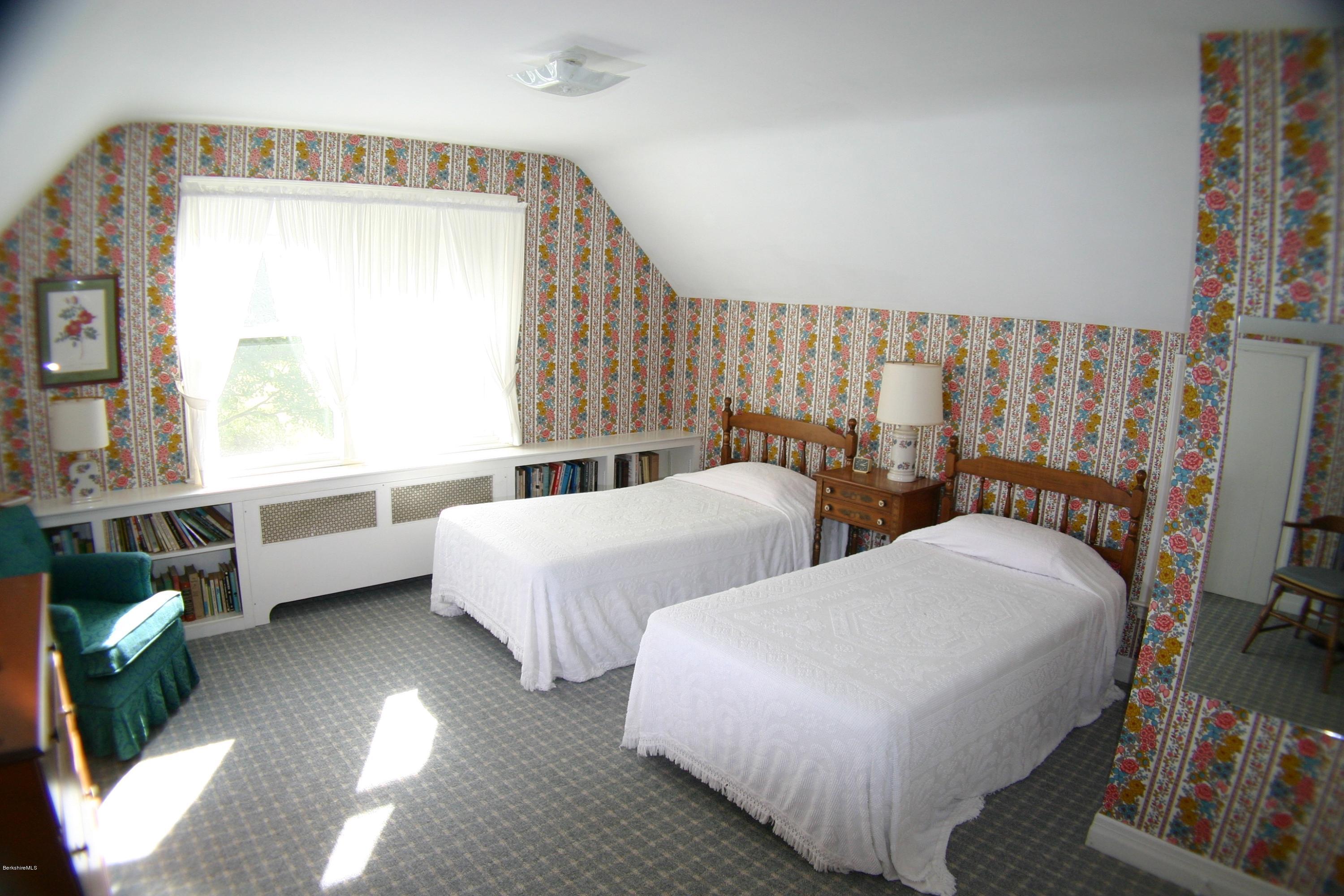 80 Weatogue Road Sheffield, MA 06068 - Photo 7 of 15 IMG_7420