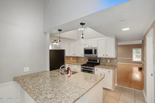$299,900 | 3527 Edmar Place, Jackson, MS 39216