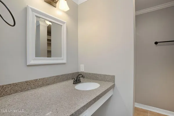 $299,900 | 3527 Edmar Place, Jackson, MS 39216