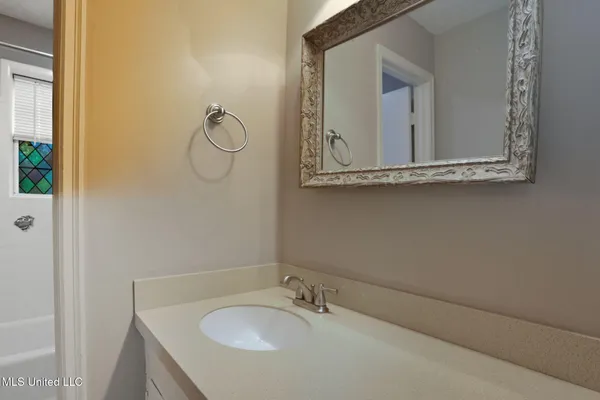 $299,900 | 3527 Edmar Place, Jackson, MS 39216