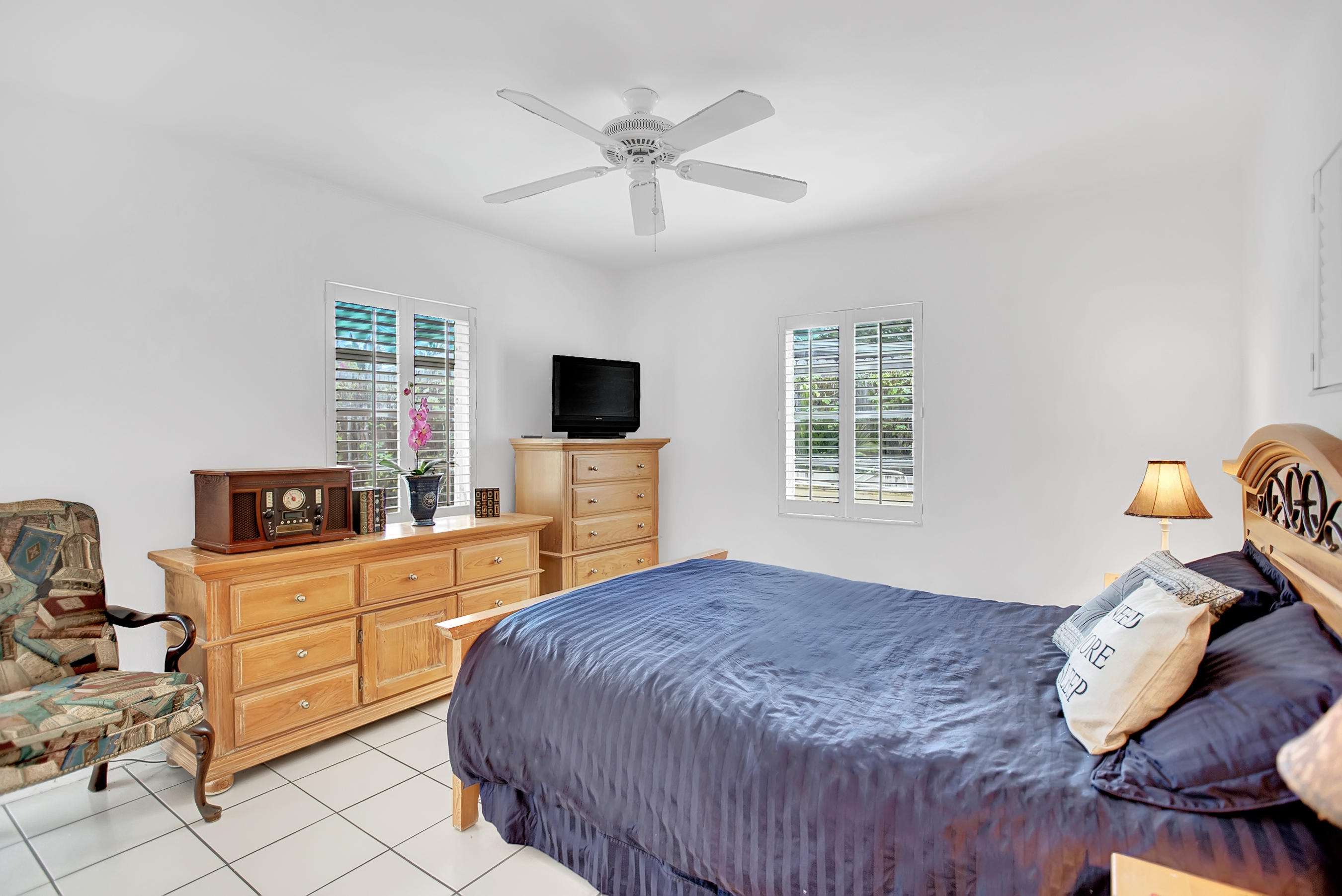 214 Enfield Road Delray Beach, FL 33444 - Photo 16 of 25 DSC00291