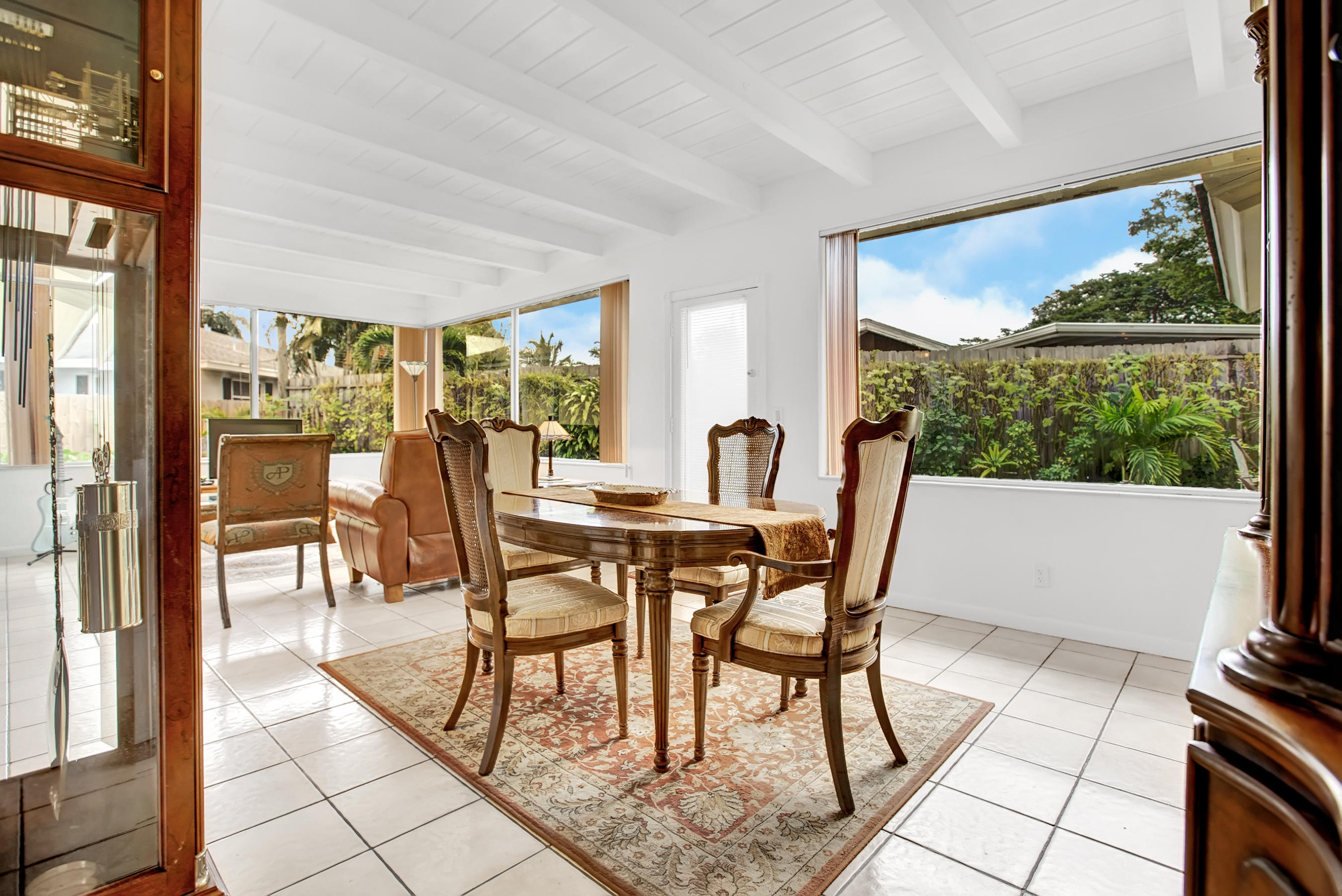 214 Enfield Road Delray Beach, FL 33444 - Photo 8 of 25 DSC00336