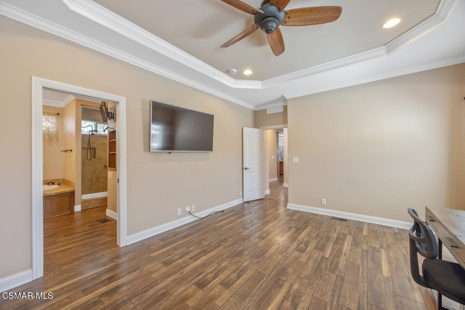 195 Tierra Rejada Road, Unit 170 Simi Valley, CA 93065 - Photo 21 of 35 195 Tierra Rejada Rd Simi-large-024-008-