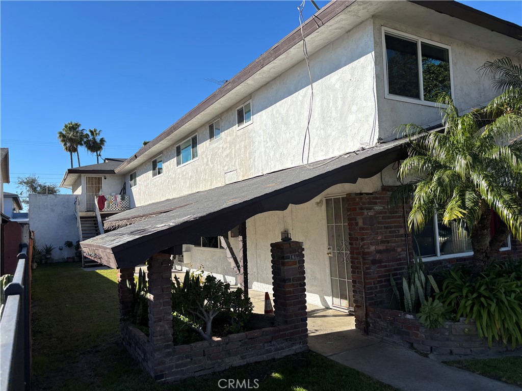 411 North Rose Street Anaheim, CA 92805 - Photo 5 of 6 a view of balcony with flower plants