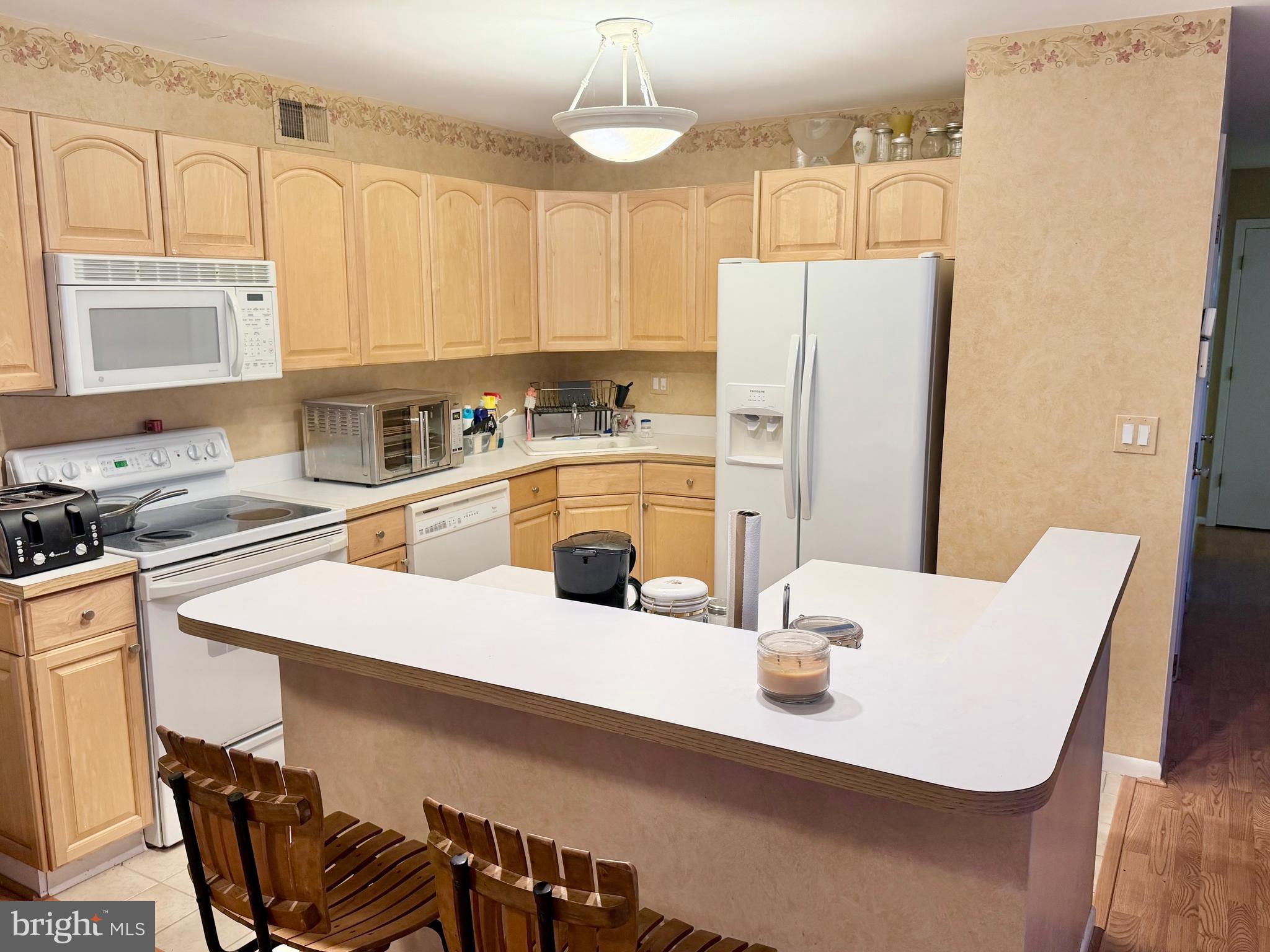 55 Sand Hill Road Jamesburg, NJ 08831 - Photo 9 of 35