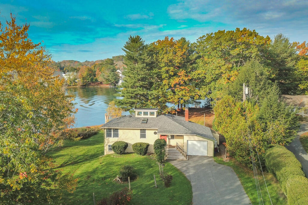 20 West Lewis Point Road Damariscotta, ME 04543 - Photo 1 of 68 00