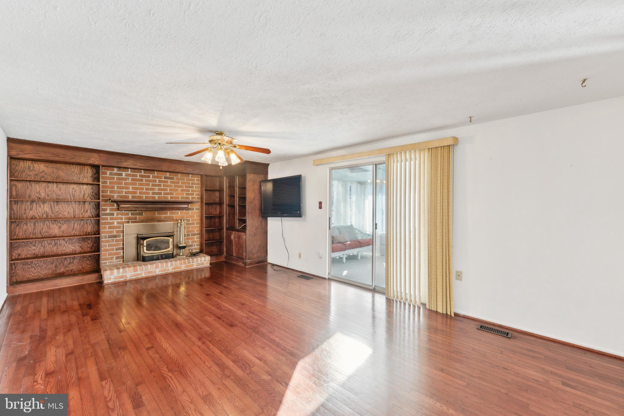 10205 Bald Hill Road Bowie, MD 20721 - Photo 14 of 43 FAMILY ROOM