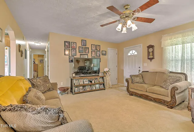 $332,500 | 4980 Old Stage Road, Chuckey, TN 37641