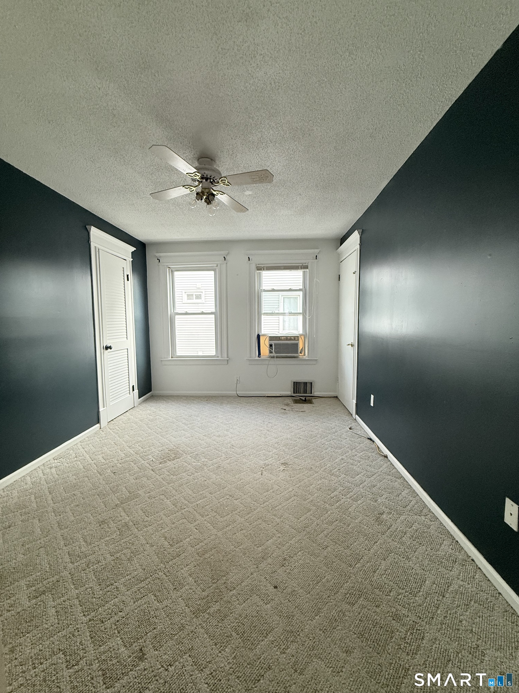 85 Alma Street Waterbury, CT 06705 - Photo 15 of 20