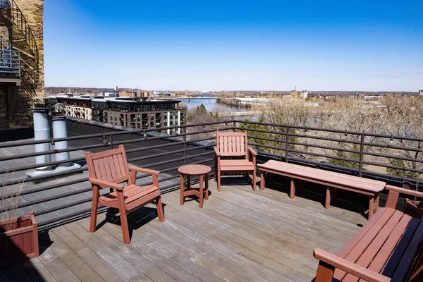 $999,000 | 716 North 1st Street, Unit 634, Minneapolis, MN 55401