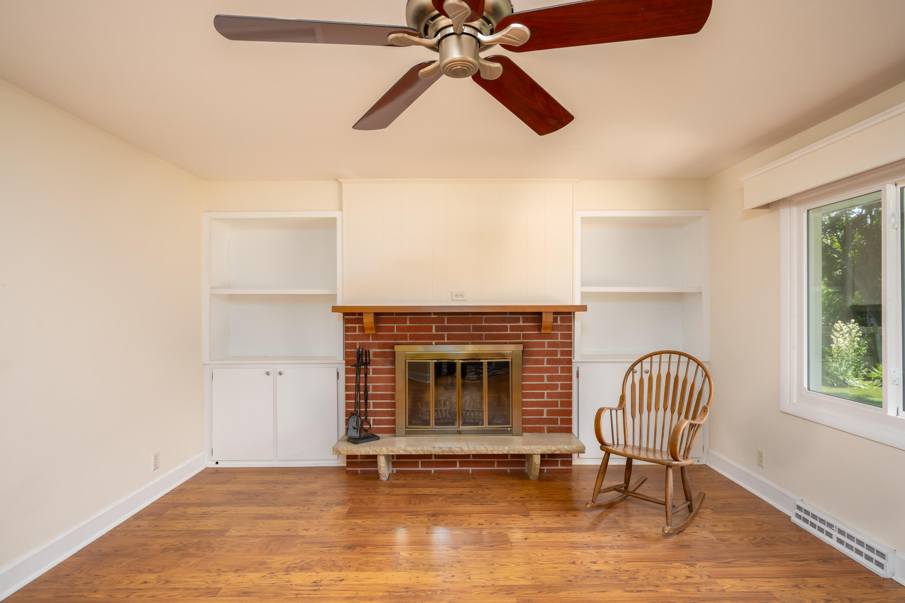 513 14th Avenue Union Grove, WI 53182 - Photo 17 of 37 Family Room 3