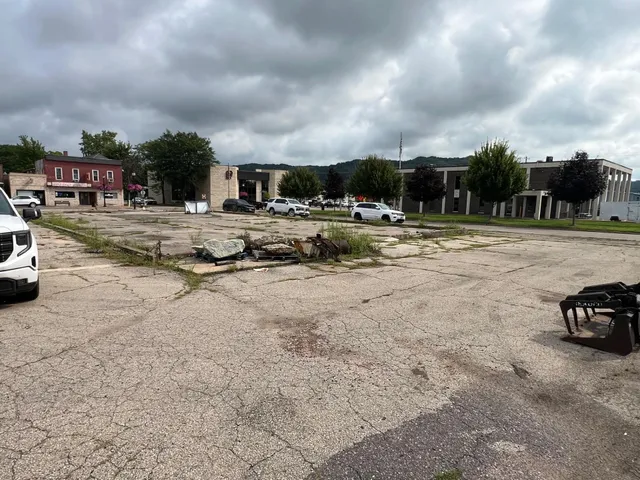 $129,900 | 226 East Blackhawk Avenue, Prairie du Chien, WI 53821