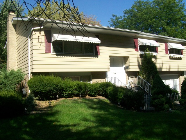 718 71st Street Darien, IL 60561 - Photo 2 of 12