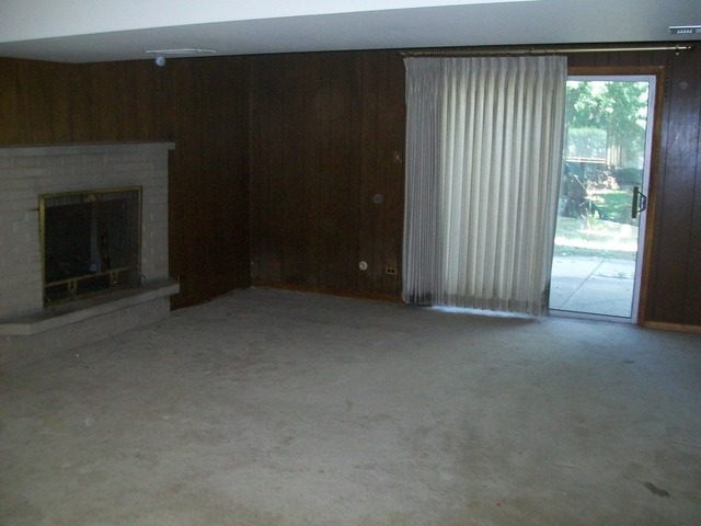 718 71st Street Darien, IL 60561 - Photo 3 of 12