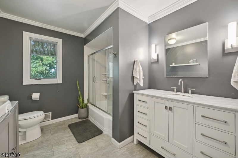 63 Hemlock Road Little Falls, NJ 07424 - Photo 16 of 29