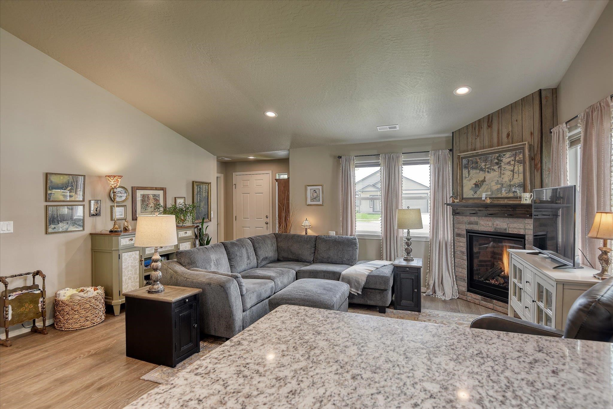 8202 West Quaking Road Spokane, WA 99224 - Photo 8 of 43