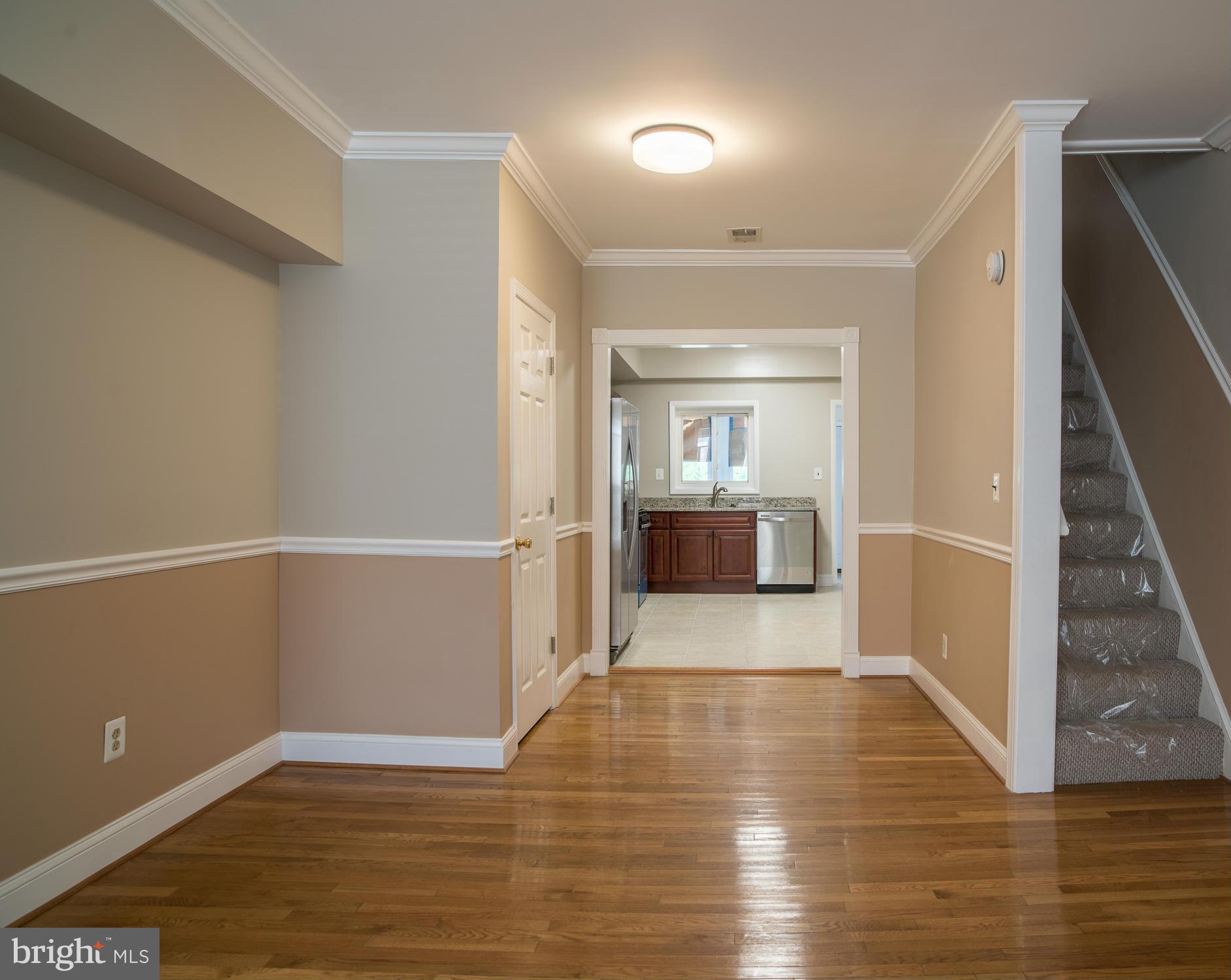 3036 Keswick Road Baltimore, MD 21211 - Photo 5 of 21 Living Room