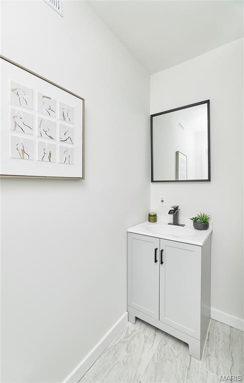 1015 Dingledine Road St. Charles, MO 63304 - Photo 30 of 57