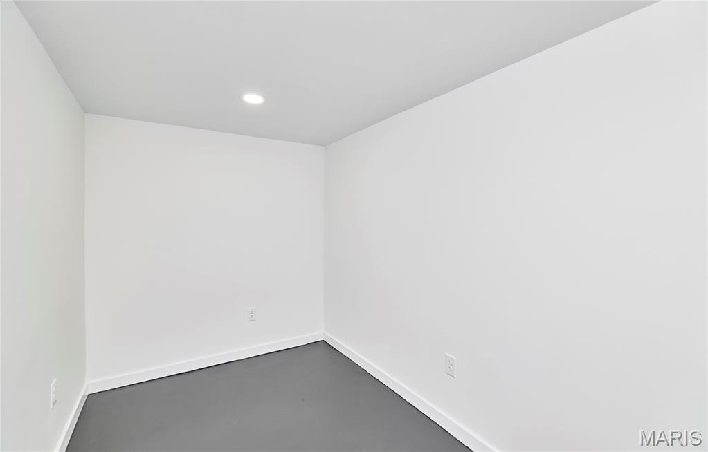 1015 Dingledine Road St. Charles, MO 63304 - Photo 45 of 57