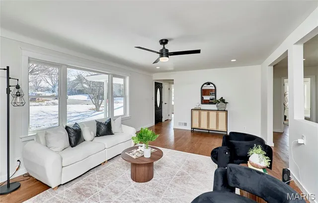 $369,900 | 1015 Dingledine Road, St. Charles, MO 63304