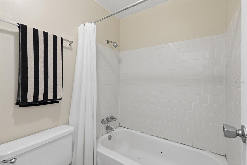 2811 Southwest Archer Road, Unit Y232 Gainesville, FL 32608 - Photo 16 of 30