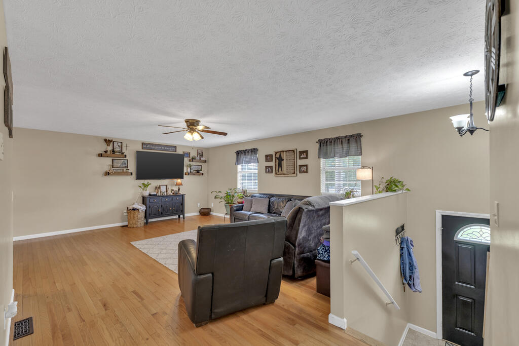 2197 Grandview Road Beaver, WV 25813 - Photo 11 of 37 Gallery Image 11