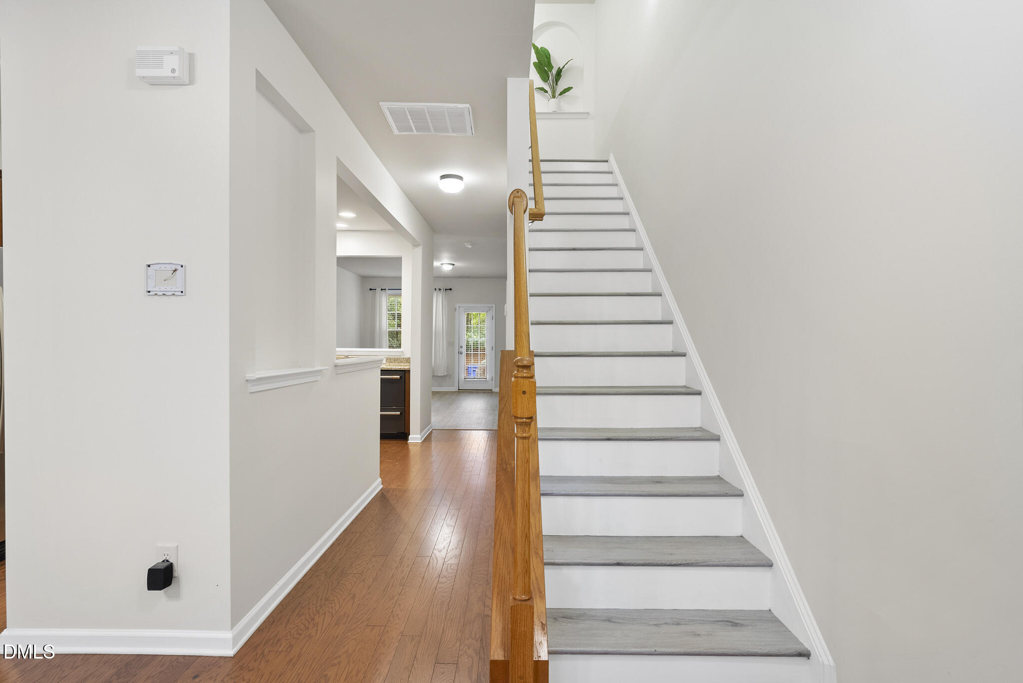 3002 Berkeley Springs Place Raleigh, NC 27616 - Photo 5 of 46 DSC08436